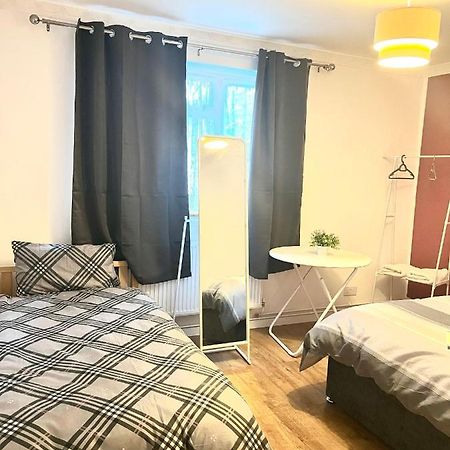 Large Room With Two Bed In Central לונדון מראה חיצוני תמונה